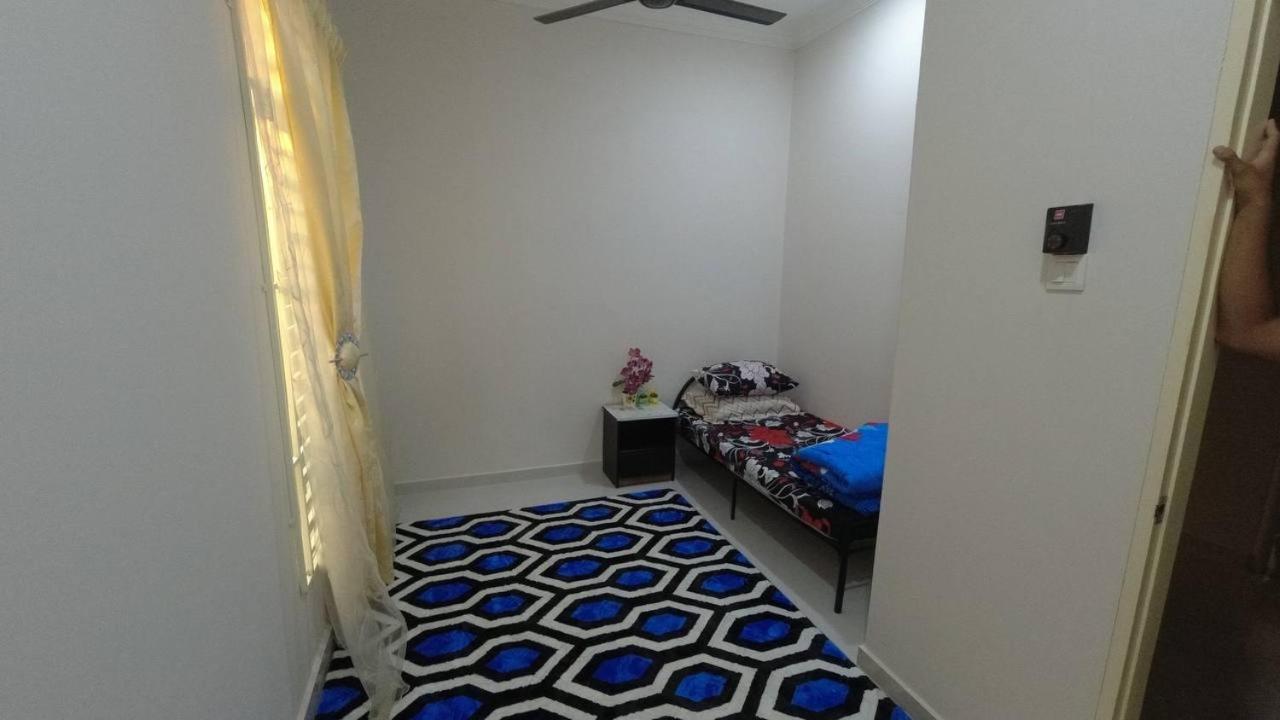 Auni Homestay Kuala Terengganu Exterior foto
